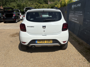 2016 Dacia Sandero Stepway 0.9 Stepway Ambiance Tce 90 in White — image 4