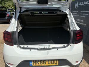 2016 Dacia Sandero Stepway 0.9 Stepway Ambiance Tce 90 in White — image 5