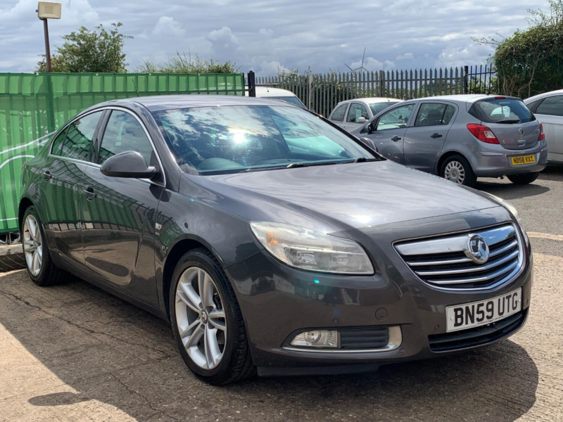 2009 Vauxhall Insignia 2.0 Cdti Sri in Grey — image 1