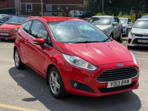 2013 Ford Fiesta 1.25 Zetec Euro 5 3dr in Red — image 5