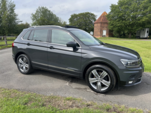 2019 Volkswagen Tiguan 2.0 Tdi Sel Automatic in Grey — image 4