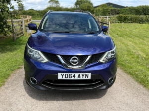 2014 Nissan Qashqai 1.5 Dci Tekna 2WD Euro 5 (s/s) 5dr in Blue — image 4