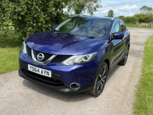 2014 Nissan Qashqai 1.5 Dci Tekna 2WD Euro 5 (s/s) 5dr in Blue — image 5