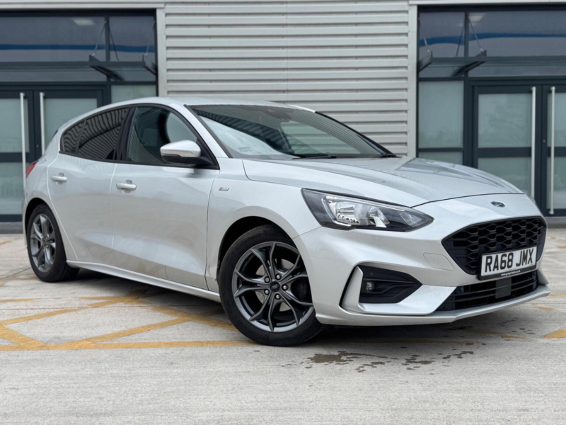 2019 Ford Focus 1.0t Ecoboost St-Line Euro 6 (s/s) 5dr in Silver — image 1