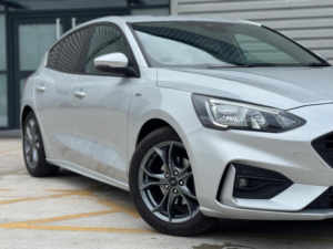2019 Ford Focus 1.0t Ecoboost St-Line Euro 6 (s/s) 5dr in Silver — image 3