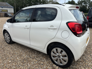 2015 Citroen C1 1.0 Vti Feel Airscape in White — image 5