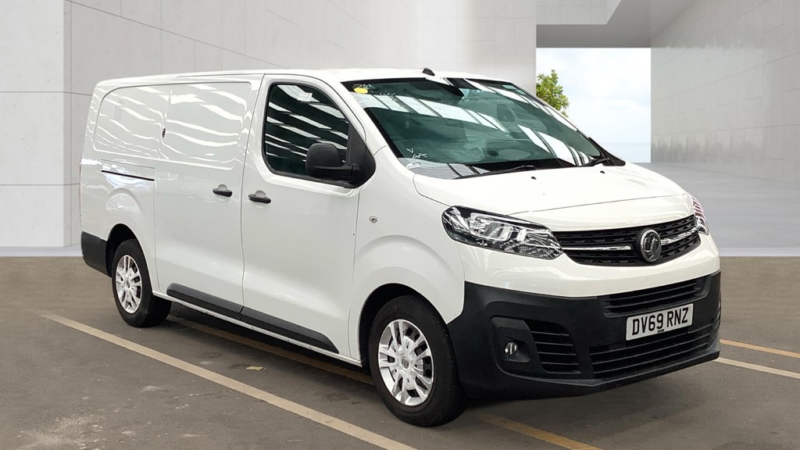 2019 Vauxhall Vivaro 1.5 Turbo D 2900 Dynamic in White — image 1