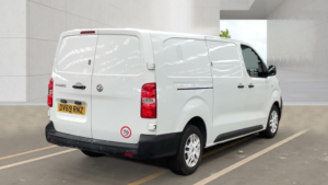 2019 Vauxhall Vivaro 1.5 Turbo D 2900 Dynamic in White — image 3