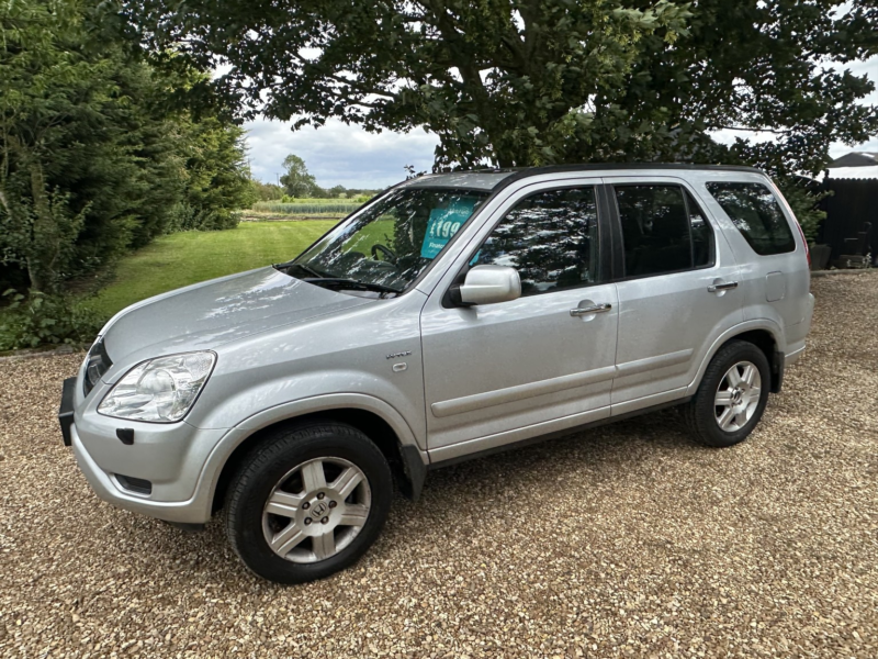 2004 Honda Cr-V 2.0 I-Vtec Executive in Silver — image 1