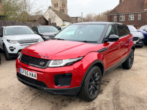2015 Land Rover Range Rover Evoque Td4 Se in Red — image 2