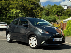 2014 Toyota Aygo 1.0 Vvt-I X-Play Euro 5 5dr Euro 5 in Grey — image 6