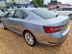 2017 Skoda Superb 2.0 Tdi Se L Executive DSG Euro 6 (s/s) 5dr in Grey — image 5