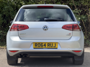 2014 Volkswagen Golf 1.4 Tsi Bluemotion Tech Act Gt in Silver — image 4