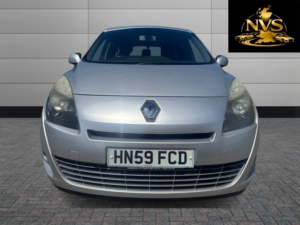 2009 Renault Grand Scenic 1.5 Dci Dynamique in Silver — image 2
