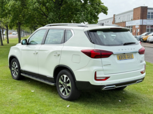 2021 Ssangyong Rexton 2.2d Ventura SUV 5dr Diesel T-Tronic 4WD Euro 6 (202 Ps) in White — image 5