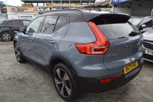 2022 Volvo Xc40 1.5 R-Design T4 Plug-In Hybrid Fwd in Grey — image 4