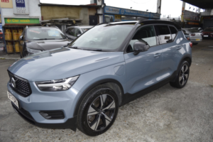 2022 Volvo Xc40 1.5 R-Design T4 Plug-In Hybrid Fwd in Grey — image 5