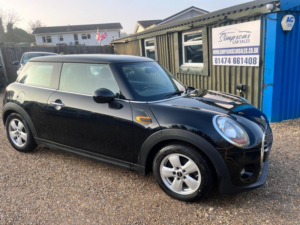 2016 MINI Hatch