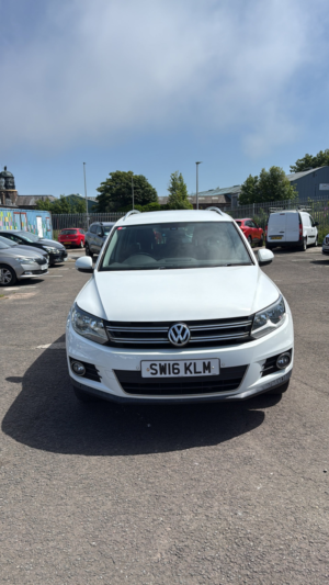 2016 Volkswagen Tiguan 2.0 Tdi Bluemotion Tech Match Edition SUV 5dr Diesel Manual 4WD Euro 6 (s/s) (150 Ps) in White — image 6