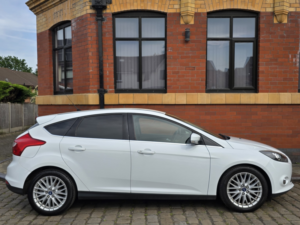 2014 Ford Focus 1.0 T Ecoboost Zetec in White — image 2