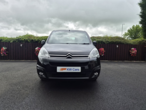 2018 Citroen Berlingo 1.6 Bluehdi Feel in Black — image 5