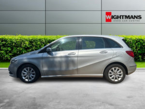 2013 Mercedes-Benz B Class 1.8 B180 Cdi Blueefficiency Se in Silver — image 4