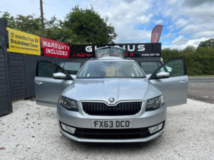 2013 Skoda Octavia 1.6 Tdi Elegance Euro 5 (s/s) 5dr in Silver — image 5