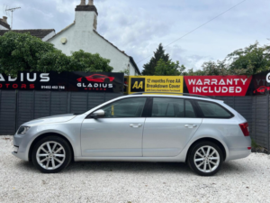 2013 Skoda Octavia 1.6 Tdi Elegance Euro 5 (s/s) 5dr in Silver — image 6