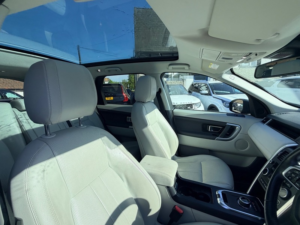 2018 Land Rover Discovery Sport Td4 Hse in Grey — image 4