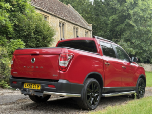 2018 Ssangyong Musso 2.2 D Saracen in Red — image 6