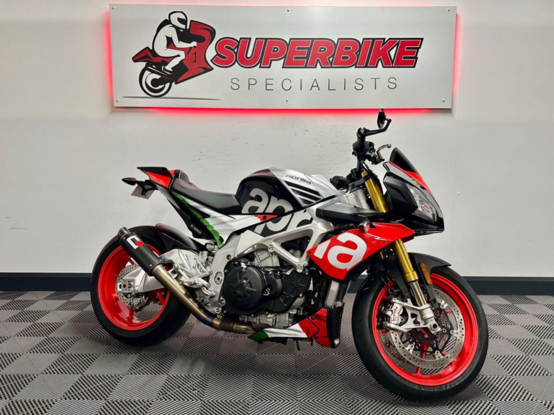 2018 Aprilia Tuono 1100 V4 1100 Factory Euro 4 in Silver — image 1