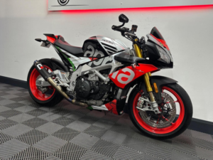 2018 Aprilia Tuono 1100 V4 1100 Factory Euro 4 in Silver — image 3