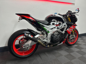 2018 Aprilia Tuono 1100 V4 1100 Factory Euro 4 in Silver — image 4