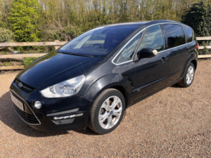 2010 Ford S-Max 2.0 Tdci Titanium Euro 5 5dr in Black — image 4