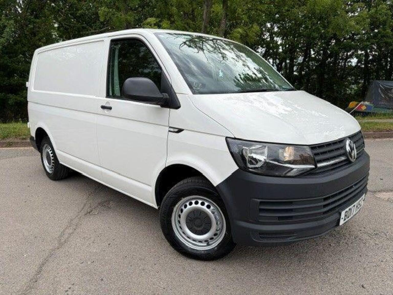 2017 Volkswagen Transporter 2.0 Tdi T30 Bluemotion Tech Startline Fwd Swb Euro 6 (s/s) 5dr in White — image 1