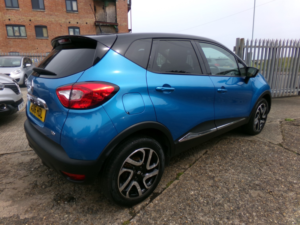 2016 Renault Captur 0.9 Dynamique S Nav Tce 90 in Blue — image 4