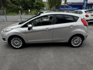 2014 Ford Fiesta 1.0 T Ecoboost Titanium in Silver — image 2