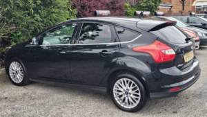 2014 Ford Focus 1.0 T Ecoboost Zetec in Black — image 6