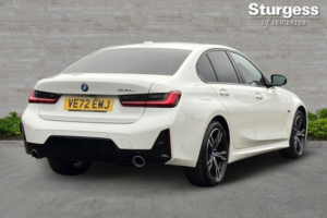 2023 BMW 3 Series 2.0 330e 12kwh M Sport Auto Euro 6 (s/s) 4dr in White — image 5