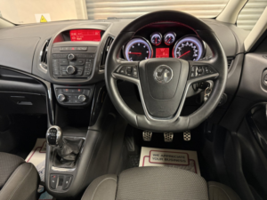 2014 Vauxhall Zafira Tourer 2.0 Cdti Sri MPV 5dr Diesel Manual Euro 5 (130 Ps) in Grey — image 6