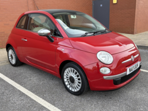 2011 Fiat 500 1.2 500 1.2 Lounge (start Stop) in Red — image 4