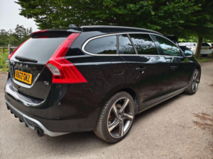 2012 Volvo V60 1.6 T4 R-Design Lux Nav Powershift Euro 5 5dr in Black — image 6