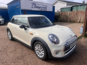 2015 MINI Hatch