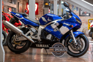 2001 Yamaha R6