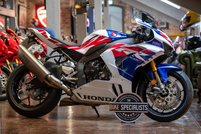 2024 Honda Cbr1000rr Fireblade Sp *400 Miles From New - 1 Owner* in White — image 1