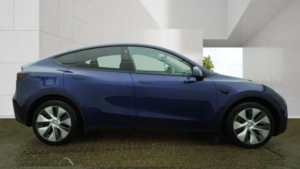 2022 Tesla Model Y (dual Motor) Long Range SUV 5dr Electric Auto 4wde (384 Bhp) in Blue — image 4