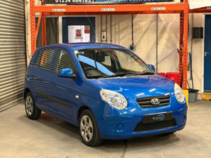 2010 Kia Picanto 1.1 Strike 5dr in Blue — image 2