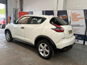 2016 Nissan Juke 1.6 Visia Euro 6 5dr in White — image 2