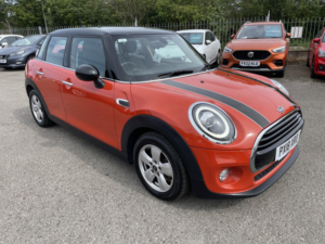 2018 MINI Hatch 1.5 5-Door Hatch Cooper in Orange — image 1