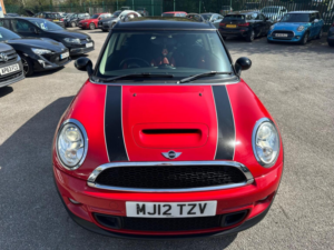 2012 MINI Clubman 1.6 Cooper S Euro 5 (s/s) 5dr in Red — image 3